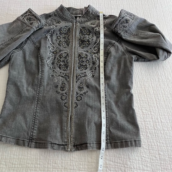 EUC Chicos Platinum grey denim jacket w/beaded embellishment - Picture 9 of 10